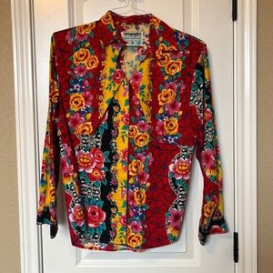 womens M vintage wrangler button up